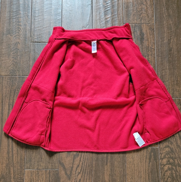 Boys Large Red Gap Vest - Picture 2 of 5
